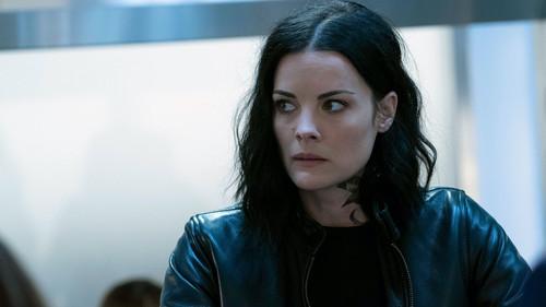 Blindspot Season 5 Episode 11 - Iunne Ennui