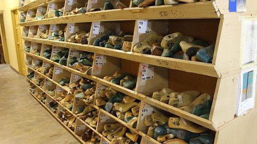 How Do They Do It? Season 13 Episode 17 - Gemstones, Cowboy Boots