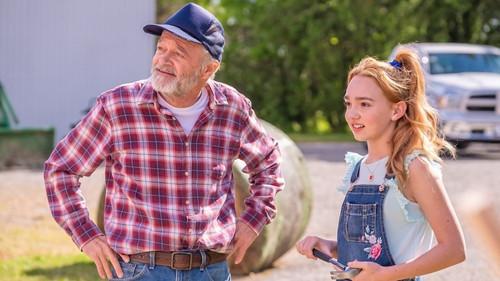 Holly Hobbie Season 1 Episode 5 - The Chicken Cooper