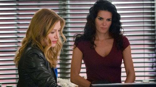 Rizzoli & Isles Season 7 Episode 8 - 2M7258-100