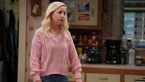 The Conners Season 4 Episode 6 - Young Love, Old Love and Take This Job and Shove It