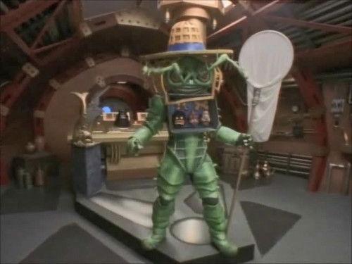 Power Rangers Season 5 Episode 16 - Honey, I Shrunk The Rangers (1)