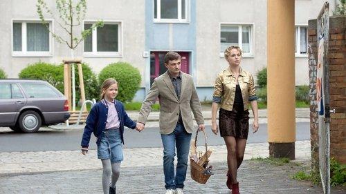 Weissensee Season 4 Episode 1 - Episode 1