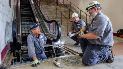 Dirty Jobs Season 10 Episode 5 - Escalator Maintainer / Scorpion Sweeper