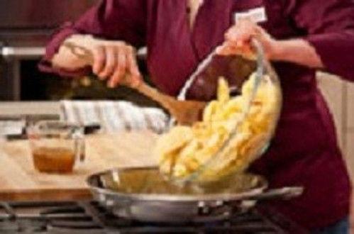 America's Test Kitchen Season 11 Episode 20 - All-American Fruit Desserts