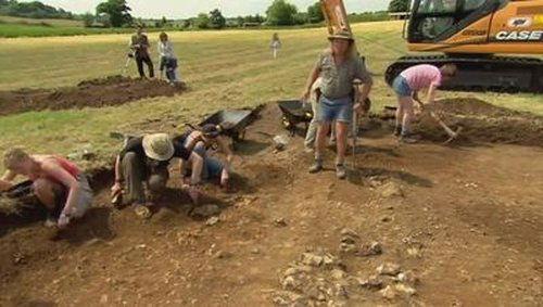 Time Team Season 16 Episode 1 - The Trouble with Temples - Friars Wash, Hertfordshire