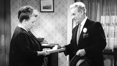 undefined Season 5 Episode 5 - Aunt Bee's Romance