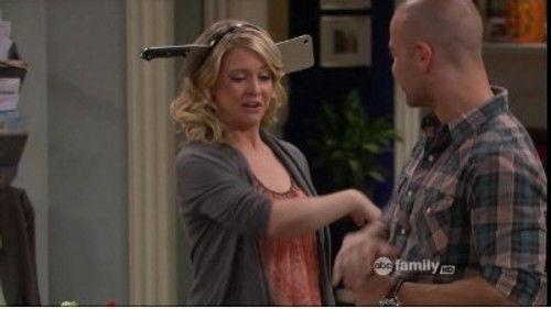 Melissa & Joey Season 1 Episode 11 - A Fright In The Attic