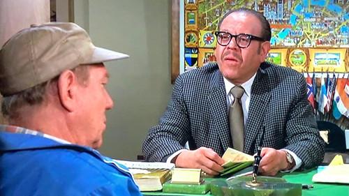 Mayberry R.F.D. Season 3 Episode 19 - The World Traveler