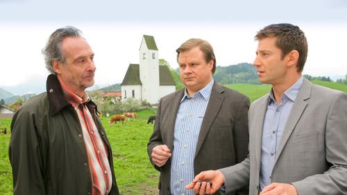 Die Rosenheim-Cops Season 13 Episode 14 - Sprung in den Tod