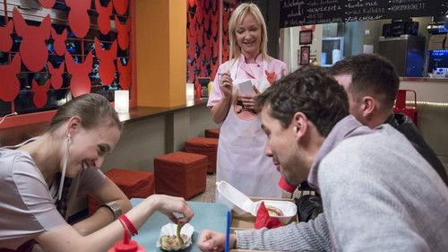 Tóth János Season 2 Episode 2 - Roomers