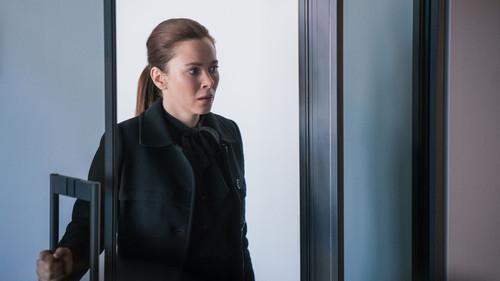 The Girlfriend Experience Season 2 Episode 13 - Erica & Anna: Free Fall