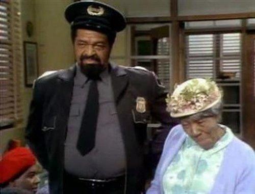 What's Happening!! Season 1 Episode 2 - The Birthday Present