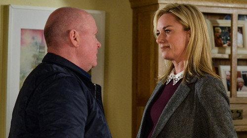 EastEnders Season 34 Episode 14 - 5643