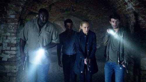 Zoo Season 1 Episode 7 - Sleuths
