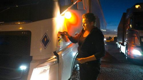 Lady Truckers Season 3 Episode 7 - Episode 7