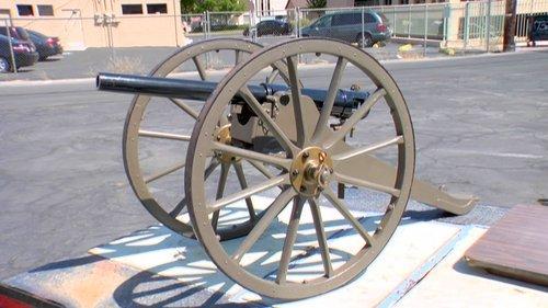 Pawn Stars Season 1 Episode 1 - Boom or Bust