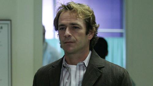 John from Cincinnati Season 1 Episode 2 - His Visit: Day Two