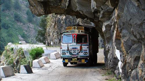 IRT Deadliest Roads Season 1 Episode 4 - Death Is a Blind Corner Away