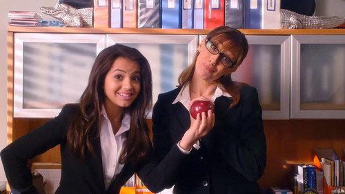 100 Things to Do Before High School Season 1 Episode 8 - Change Your Look and See What Happens Thing!