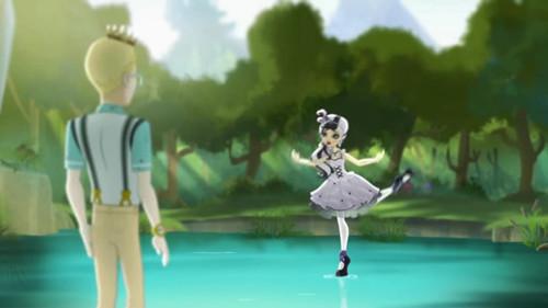 Ever After High Season 2 Episode 24 - Best Feather Forward
