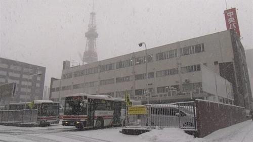 Document 72 Hours Season 7 Episode 3 - Christmas at the Bus Terminal