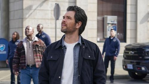 Superman & Lois Season 2 Episode 14 - Worlds War Bizarre