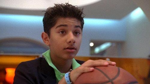 Ugly Betty Season 2 Episode 3 - Betty's Wait Problem