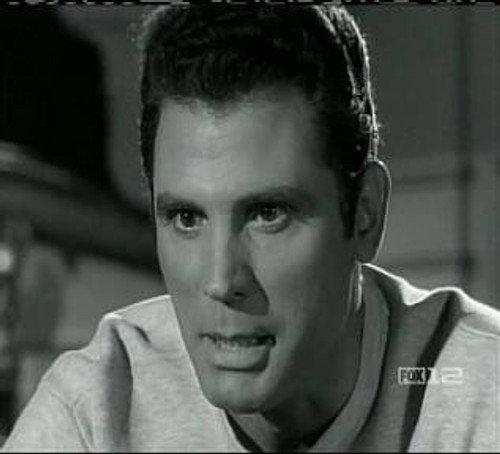 Perry Mason Season 8 Episode 19 - The Case of the Feather Cloak