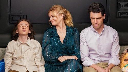 The Neighborhood Season 6 Episode 10 - Welcome to the World