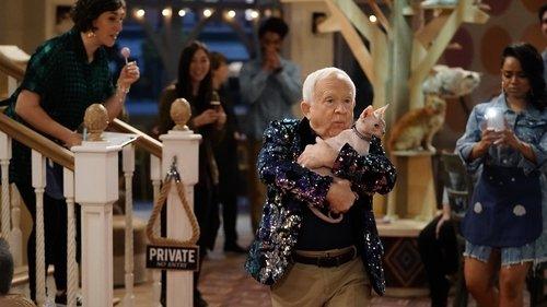 Call Me Kat Season 1 Episode 5 - Cake