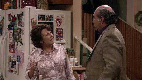 George Lopez Season 3 Episode 2 - Dubya, Dad and Dating (2)