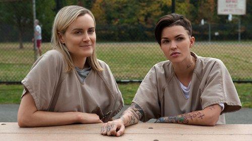 Orange Is the New Black Season 3 Episode 10 - A Tittin' and a Hairin'
