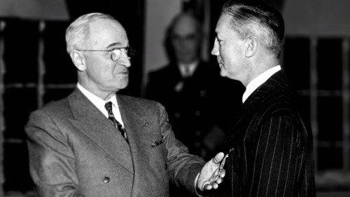 Oliver Stone's Untold History of the United States Season 1 Episode 4 - Chapter 4 - The Cold War - 1945-1950