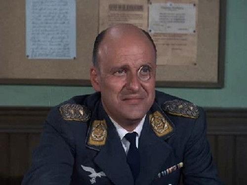 Hogan's Heroes Season 2 Episode 16 - Art for Hogan's Sake