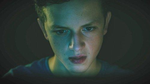 Creeped Out Season 1 Episode 3 - Trolled