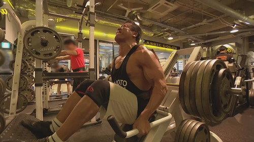 Document 72 Hours Season 11 Episode 11 - Muscle and Bustle: A 24-Hour Gym in Tokyo