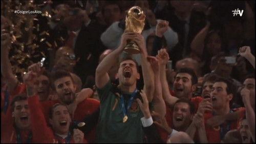 Colgar las alas Season 1 Episode 4 - Episode 4