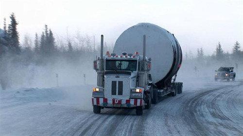 Ice Road Truckers Season 1 Episode 6 - Driving on Thin Ice