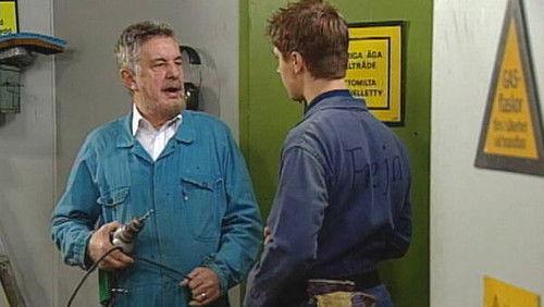 Rederiet Season 10 Episode 12 - En grop åt andra