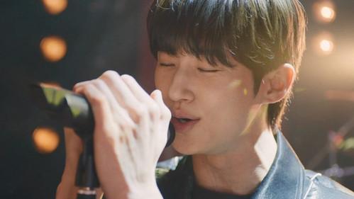 Lovely Runner Season 1 Episode 5 - Sun-jae Sings