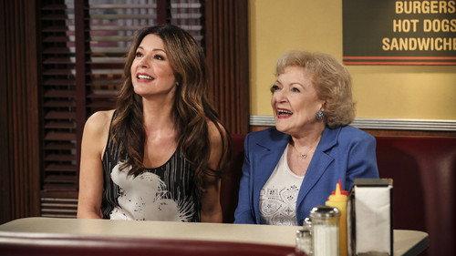 Hot in Cleveland Season 6 Episode 14 - Family Affair