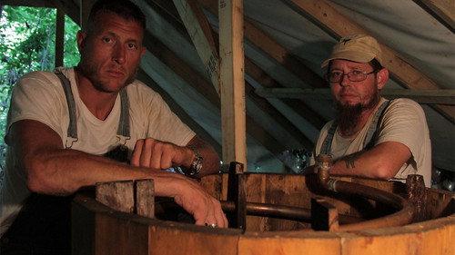 Moonshiners Season 5 Episode 9 - Out on a Limb