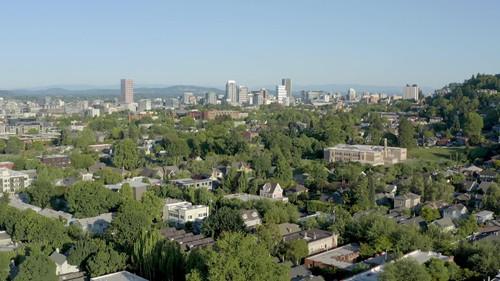 Neighborhood Wars Season 4 Episode 14 - My Way or the Driveway