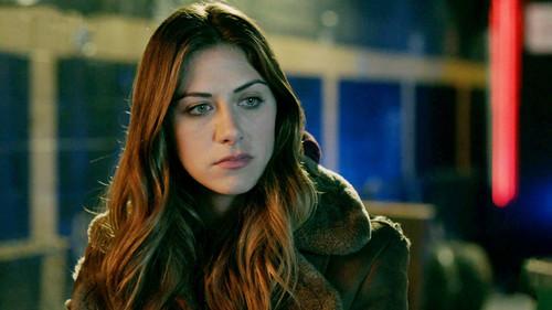 In the Dark Season 1 Episode 1 - Pilot