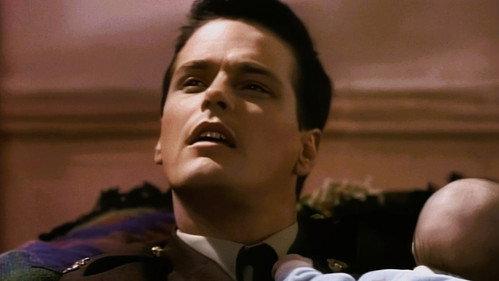Due South Season 1 Episode 9 - A Cop, a Mountie, and a Baby