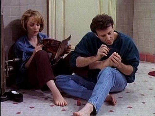 Mad About You Season 1 Episode 16 - Love Among the Tiles