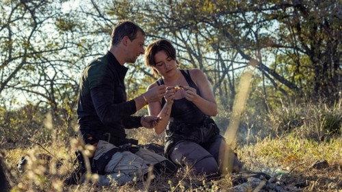 Running Wild with Bear Grylls: The Challenge Season 1 Episode 4 - Florence Pugh in the Volcanic Rainforests of Costa Rica