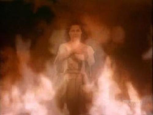 Beauty and the Beast Season 1 Episode 14 - The Alchemist