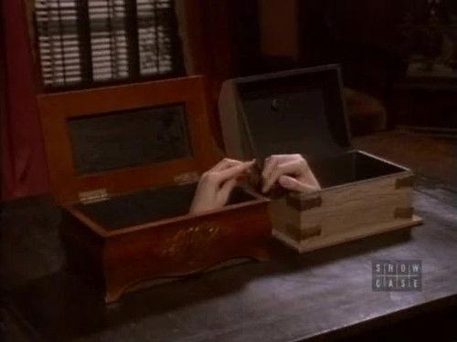 The New Addams Family Season 1 Episode 32 - Thing's Romance